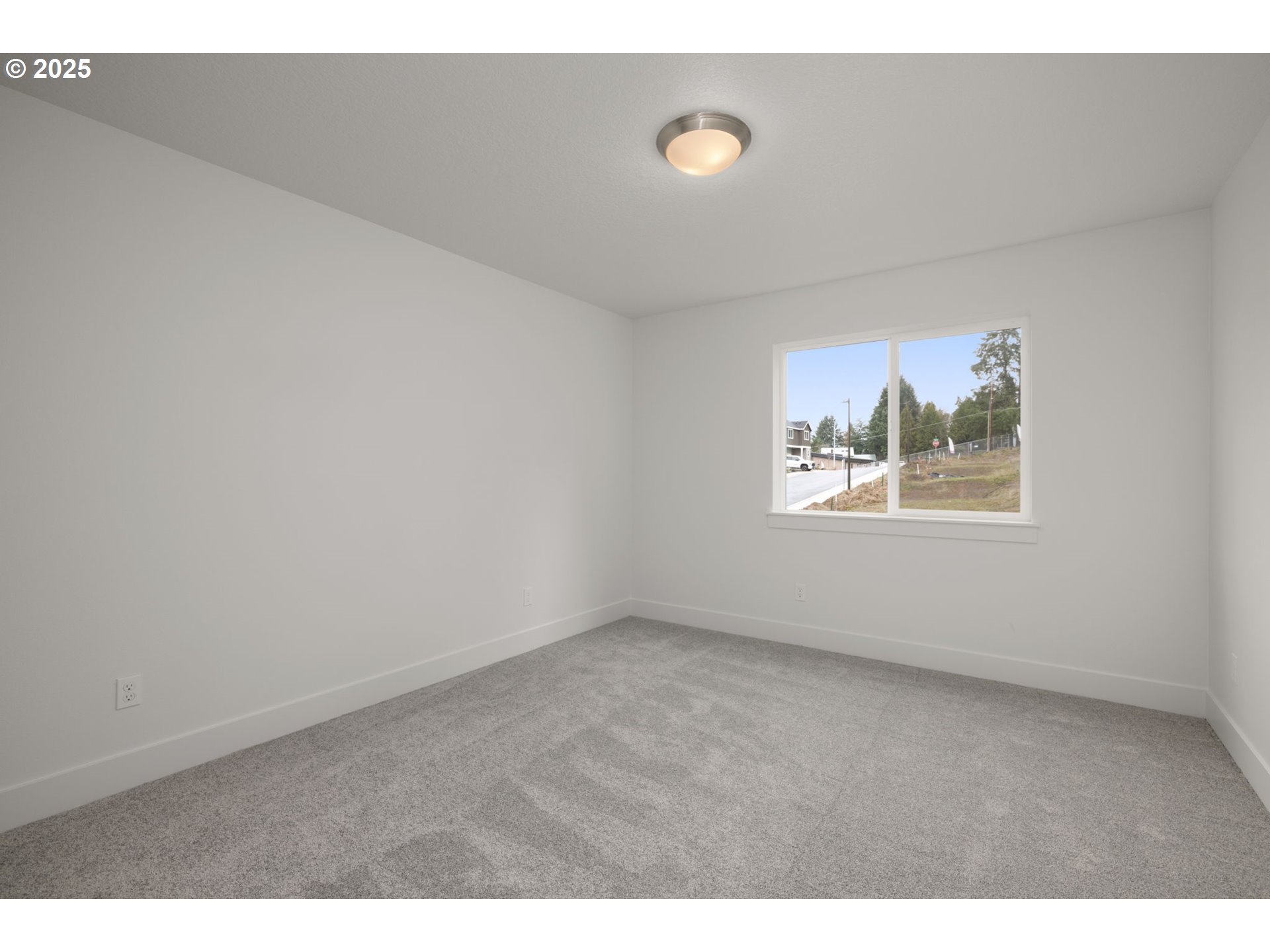 19040 Southwest Northridge Court, Unit LOT 15 Beaverton, OR 97007 - Photo 30 of 34 a view of an empty room