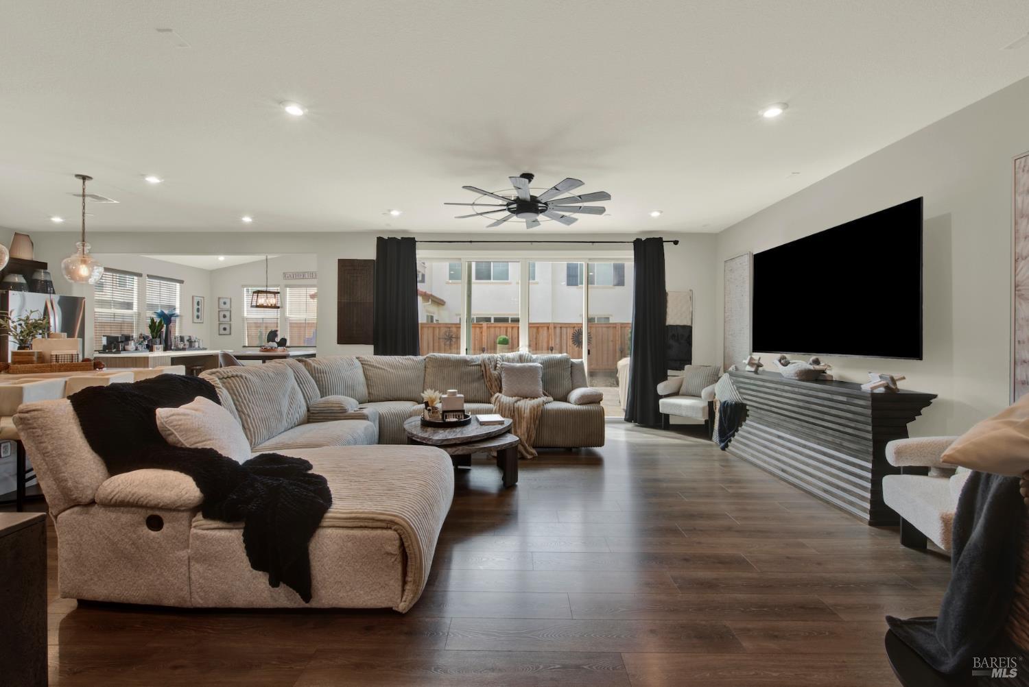 1325 Rutgers Way Dixon, CA 95620 - Photo 17 of 92