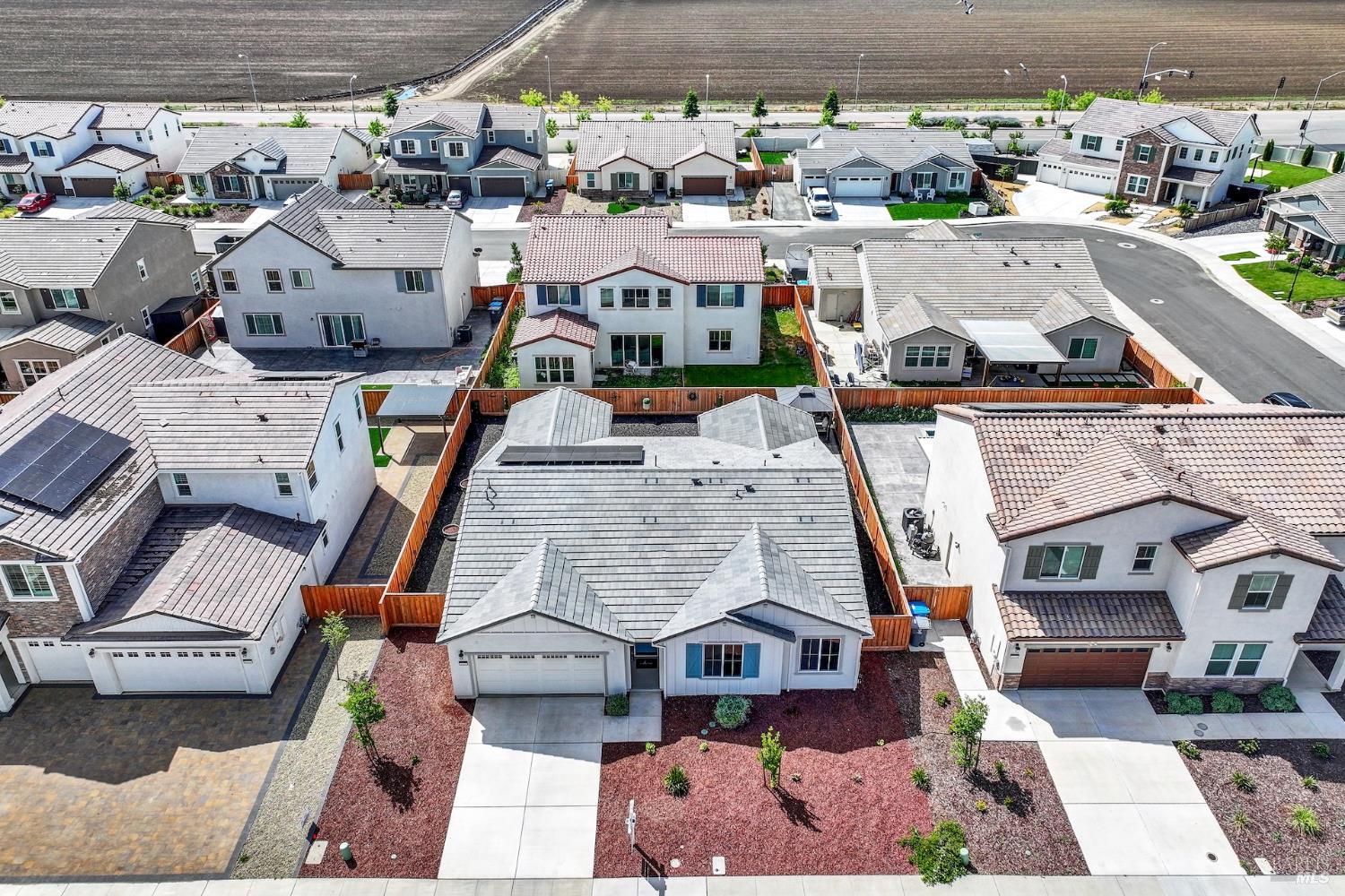 1325 Rutgers Way Dixon, CA 95620 - Photo 5 of 92