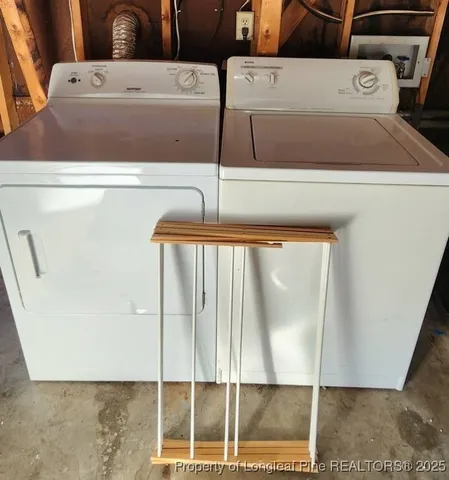 a view of utility room