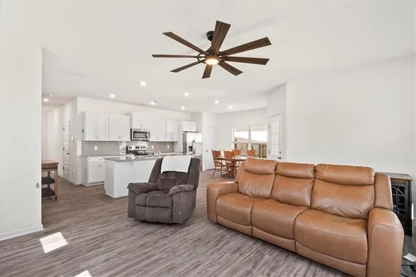 $299,900 | 101 Waterside Ridgg, Calhoun, GA 30701