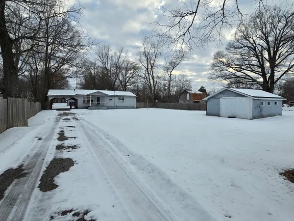 $89,000 | 3435 Highway 13, Harrisburg, IL 62946