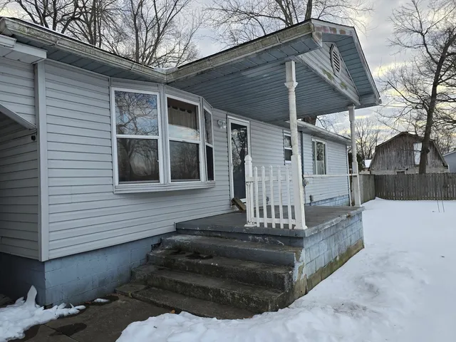 $95,000 | 3435 Highway 13, Harrisburg, IL 62946