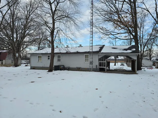 $95,000 | 3435 Highway 13, Harrisburg, IL 62946
