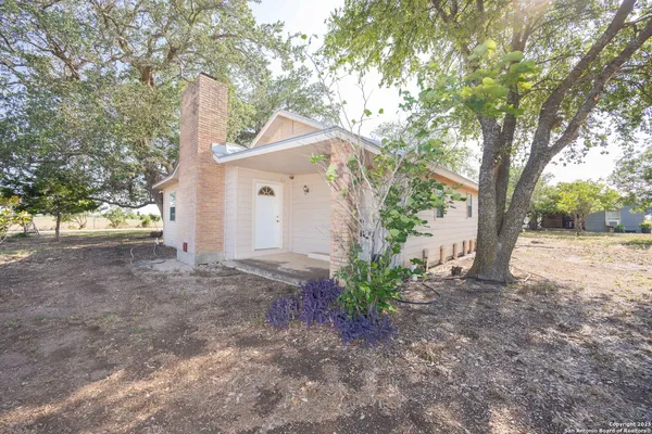 $574,500 | 1849 County Road 340, Knippa, TX 78870