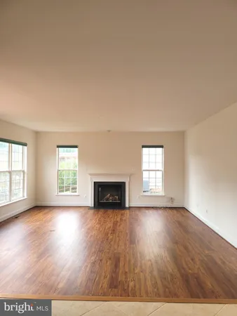 $4,900 | 13576 Den Hollow Court, Manassas, VA 20112