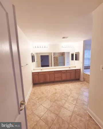 $4,900 | 13576 Den Hollow Court, Manassas, VA 20112