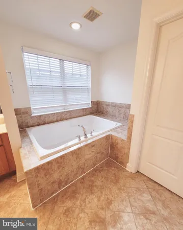 $4,900 | 13576 Den Hollow Court, Manassas, VA 20112