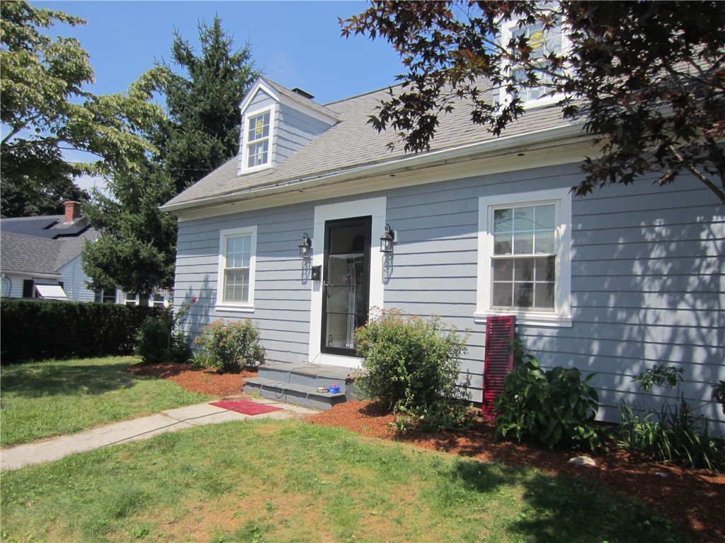 32 Hamilton Road Cranston, RI 02910 - Photo 1 of 14 Front door