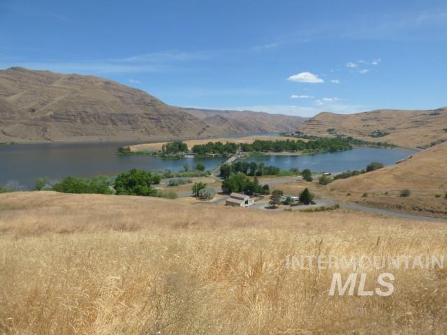 578 Silcott Road Clarkston, WA 99403 - Photo 16 of 47 Water view with mountains