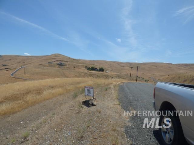 578 Silcott Road Clarkston, WA 99403 - Photo 18 of 47 View of road featuring a view of countryside and a mountain view