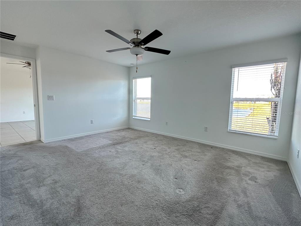 5380 Blue Horizon Way Wimauma, FL 33598 - Photo 12 of 23