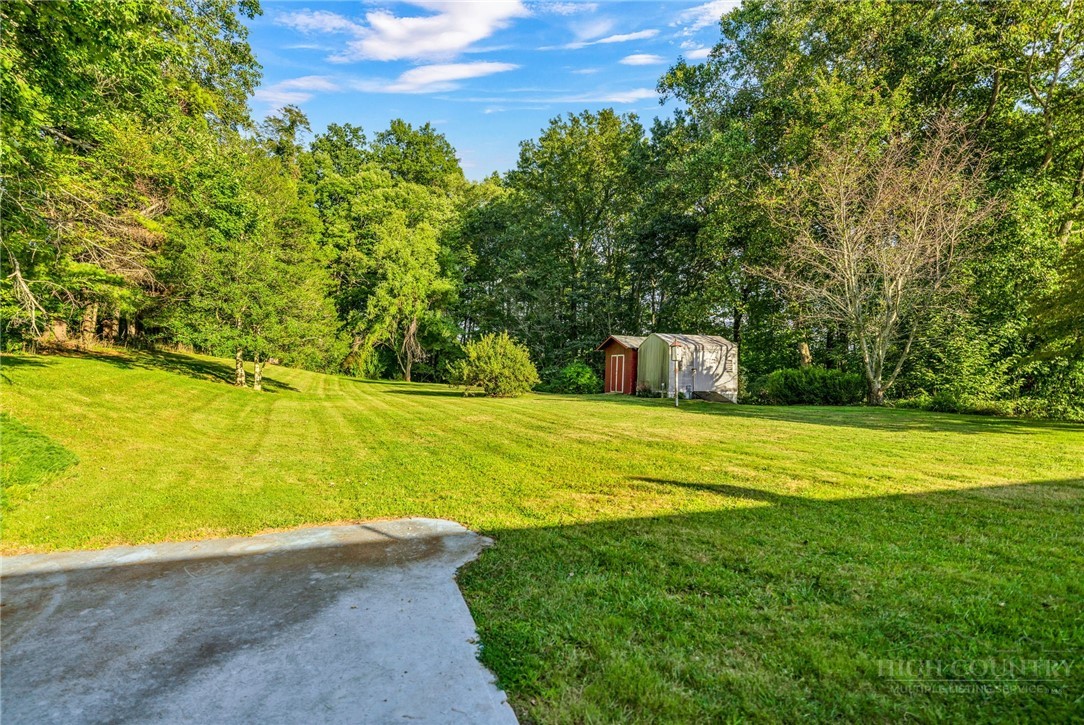 191 Greensboro Road Crumpler, NC 28617 - Photo 6 of 43 Gallery Image 6
