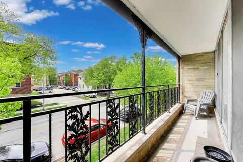 $175,000 | 1008 Washington Boulevard, Unit 9, Oak Park, IL 60302