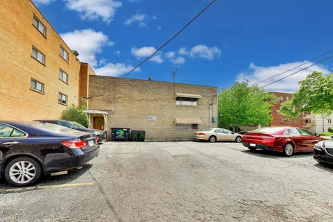 $175,000 | 1008 Washington Boulevard, Unit 9, Oak Park, IL 60302