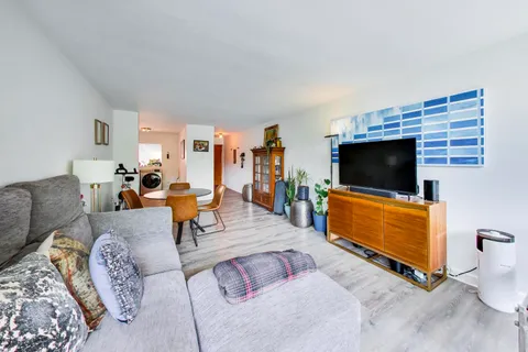 $175,000 | 1008 Washington Boulevard, Unit 9, Oak Park, IL 60302