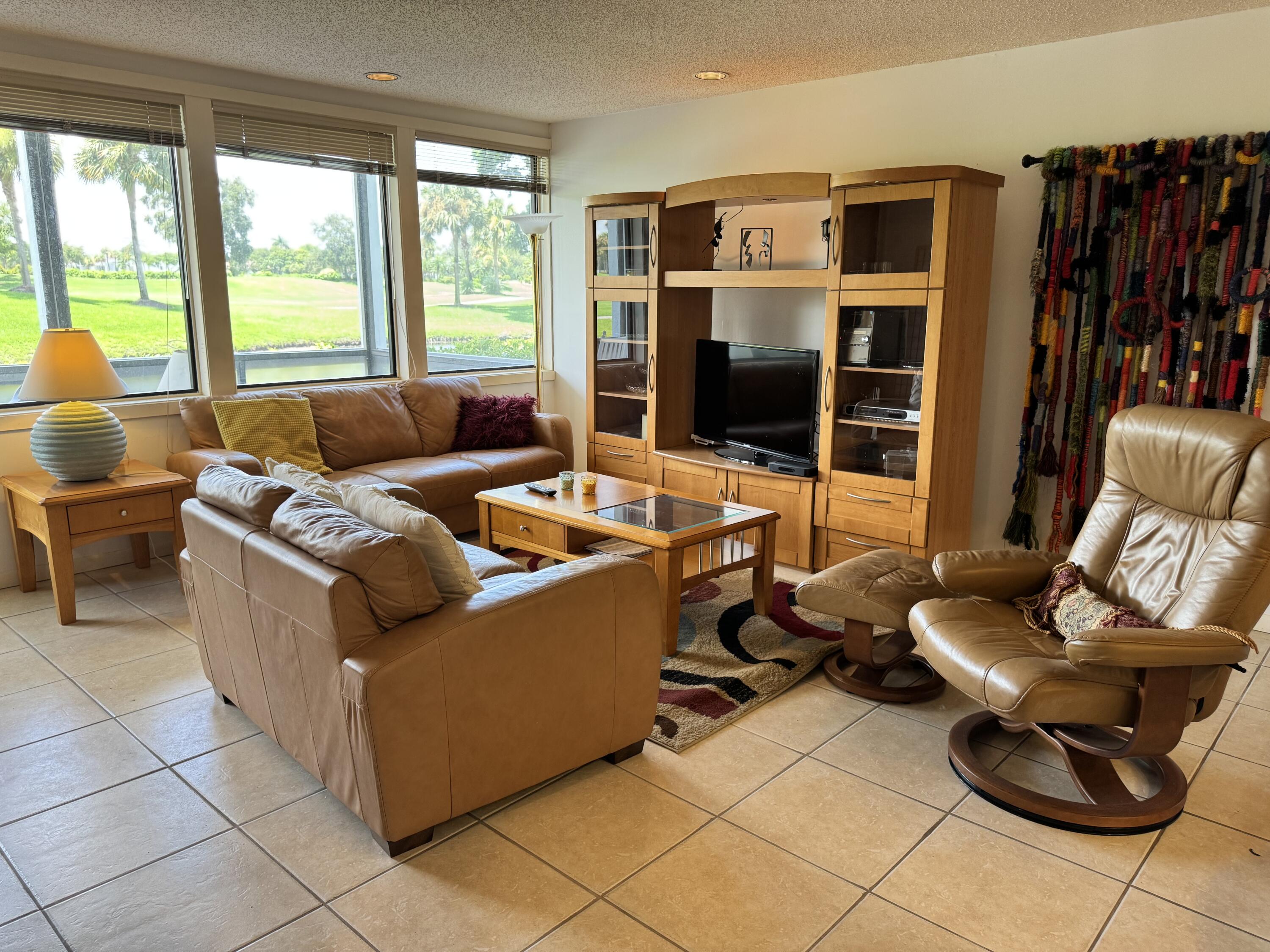 20061 Boca W Drive Boca Raton, FL 33434 - Photo 3 of 8 Living Room