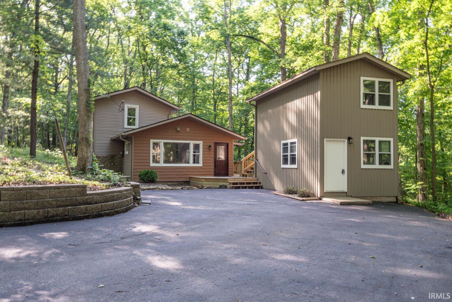 6650 East Bender Road Bloomington, IN 47401 - Photo 1 of 35 Gallery Image 1