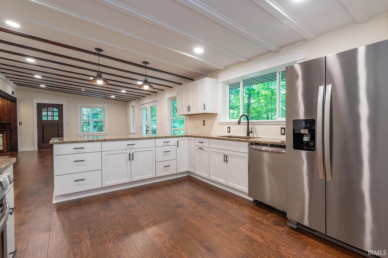6650 East Bender Road Bloomington, IN 47401 - Photo 6 of 35 Gallery Image 6