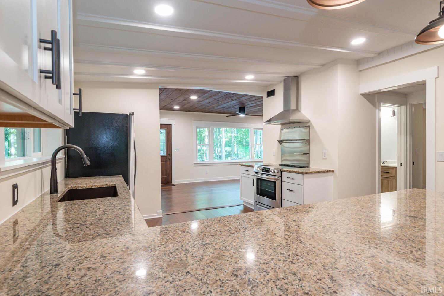 6650 East Bender Road Bloomington, IN 47401 - Photo 9 of 35 Gallery Image 9