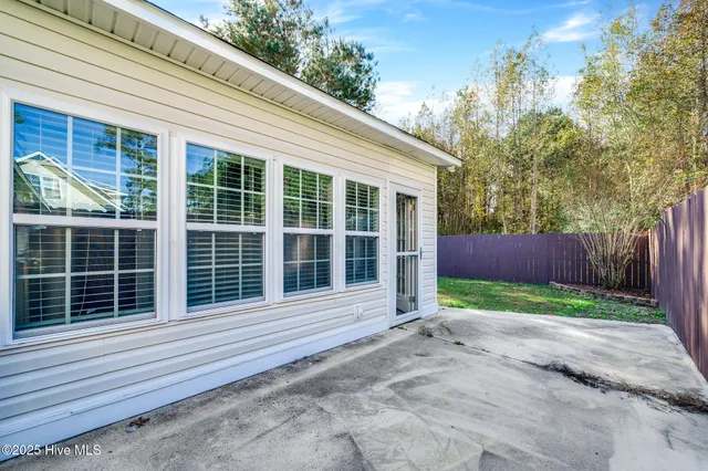 $525,000 | 1004 Bally Bunion Lane, Burgaw, NC 28425