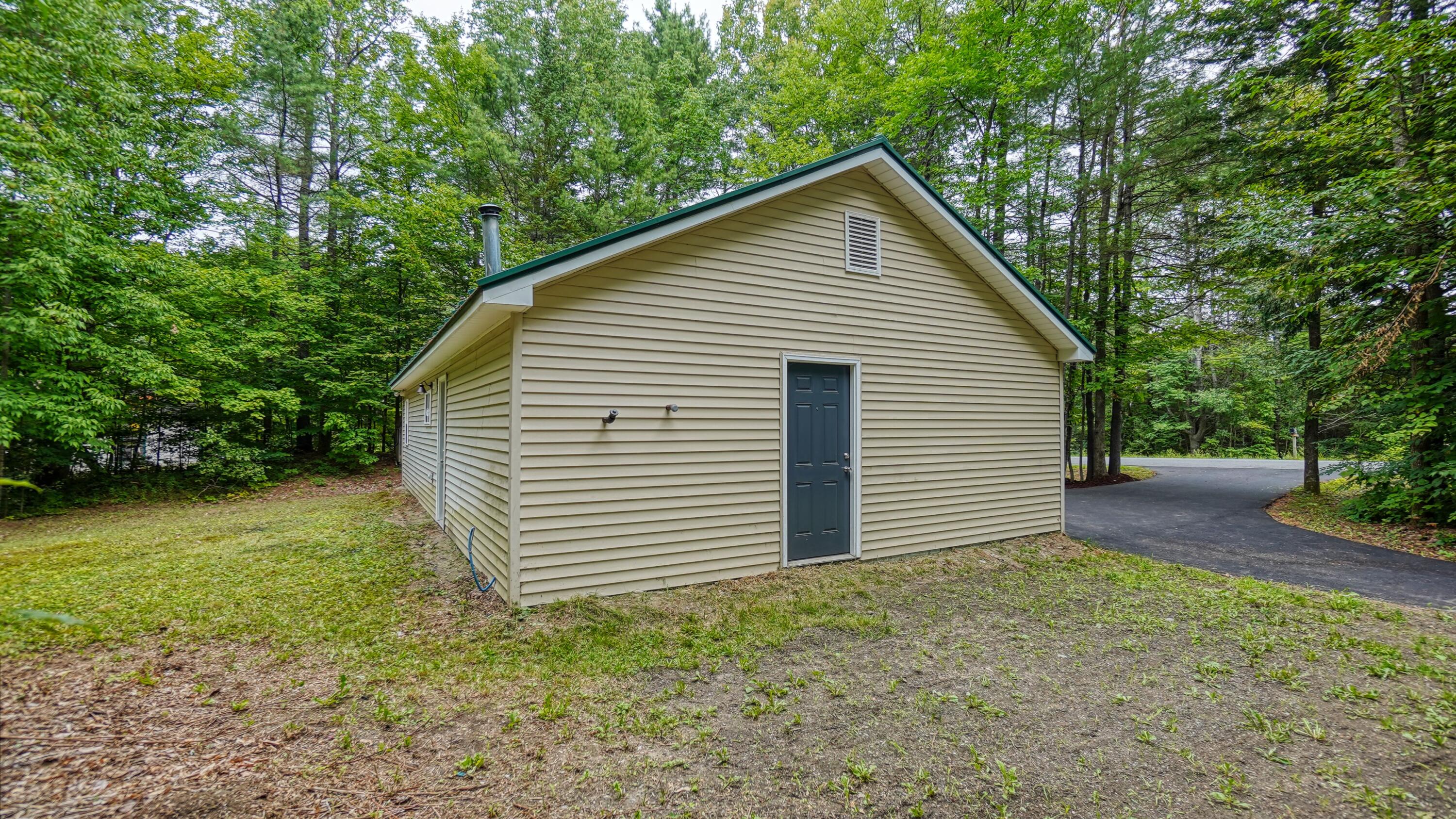 133 Back Road Fairfield, ME 04937 - Photo 24 of 28 035