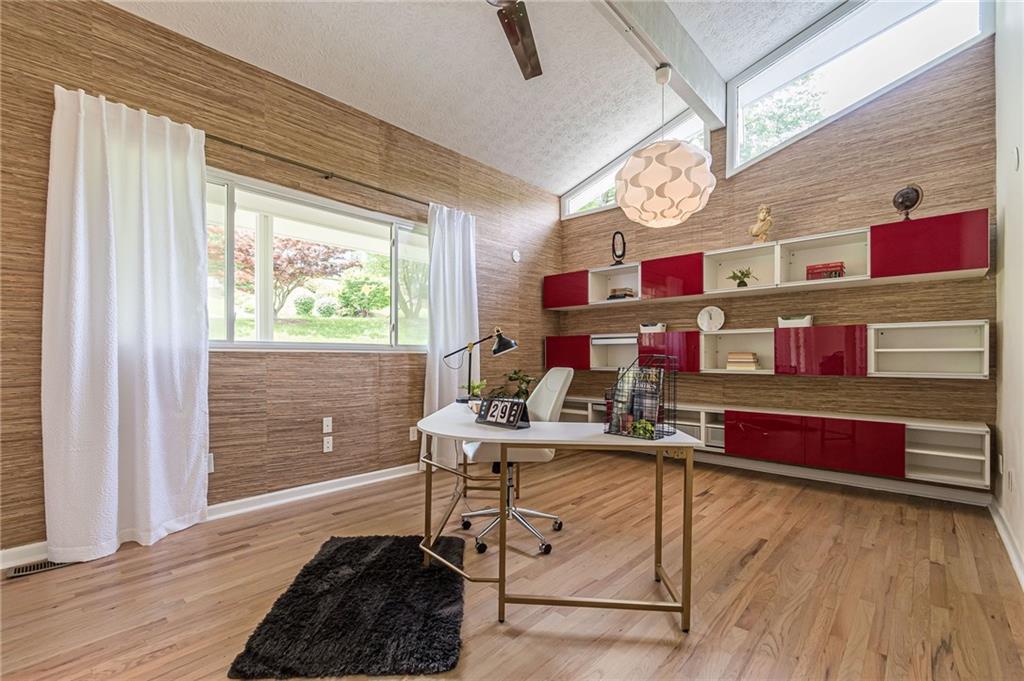 4523 Runnemede Road Northwest Atlanta, GA 30327 - Photo 25 of 47