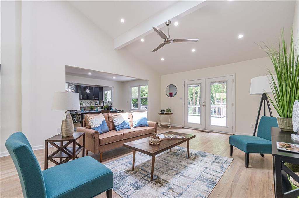 4523 Runnemede Road Northwest Atlanta, GA 30327 - Photo 8 of 47