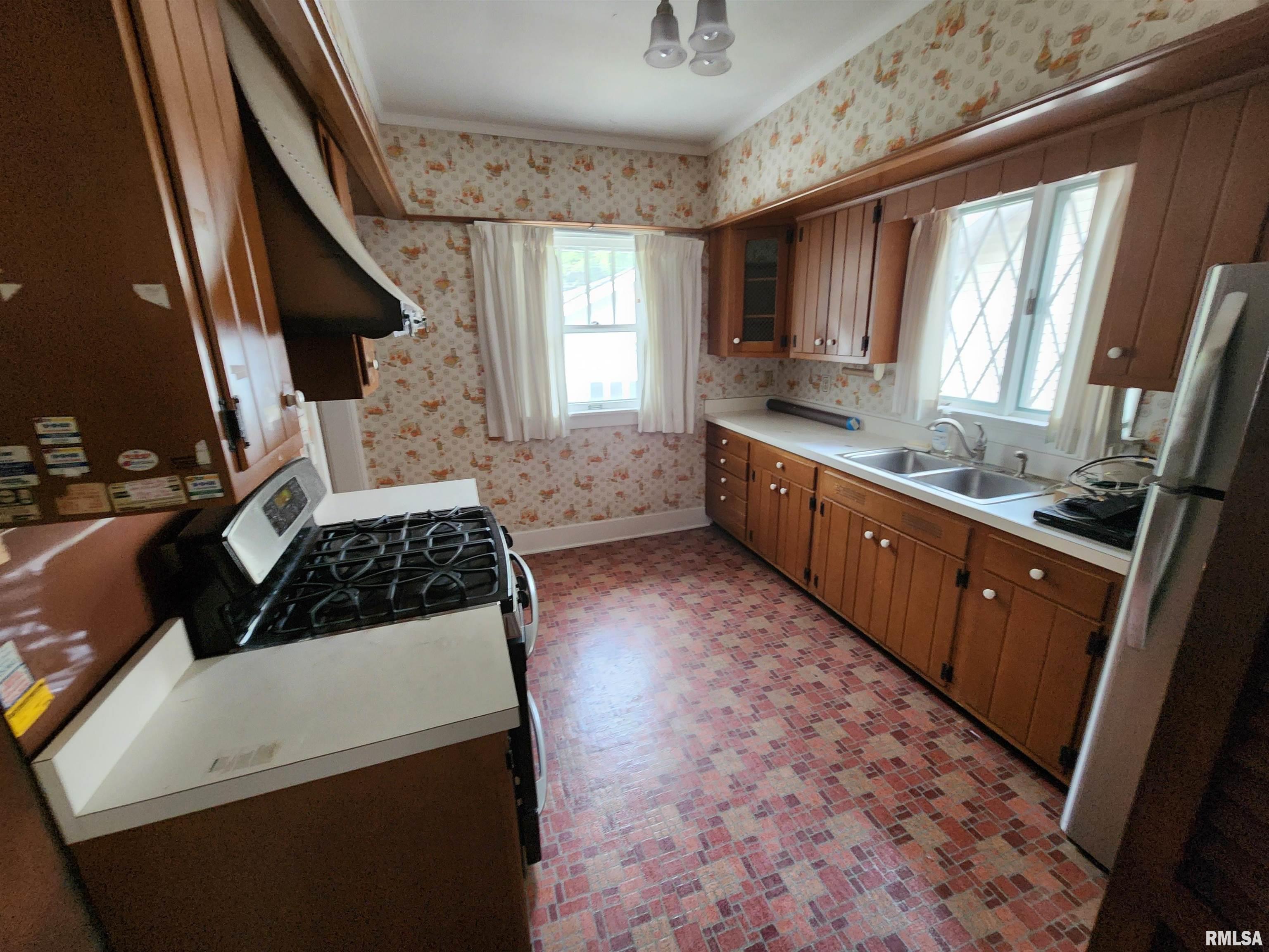 2012 South State Street Springfield, IL 62704 - Photo 4 of 8