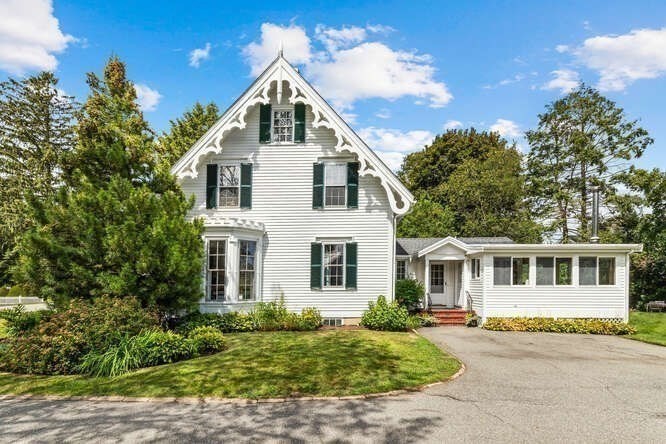 4 Linden Street Wenham, MA 01984 - Photo 5 of 42