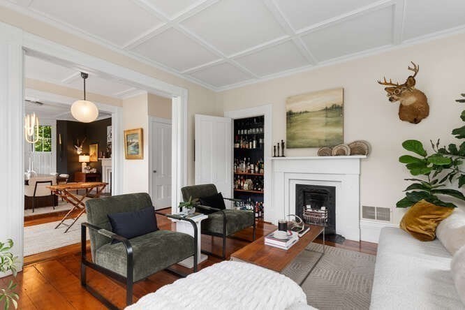 4 Linden Street Wenham, MA 01984 - Photo 9 of 42