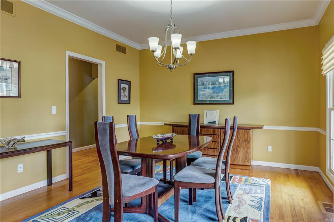 373 Edgar Road Webster Groves, MO 63119 - Photo 16 of 42 Gallery Image 16