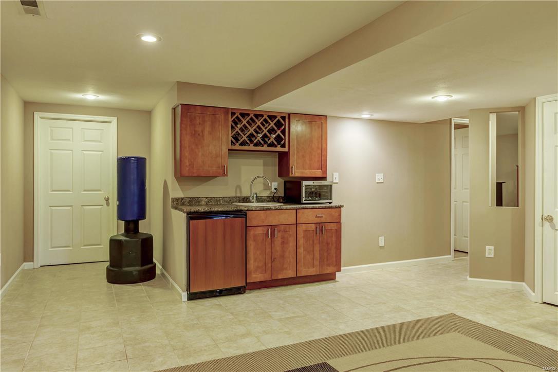 373 Edgar Road Webster Groves, MO 63119 - Photo 33 of 42 Gallery Image 33