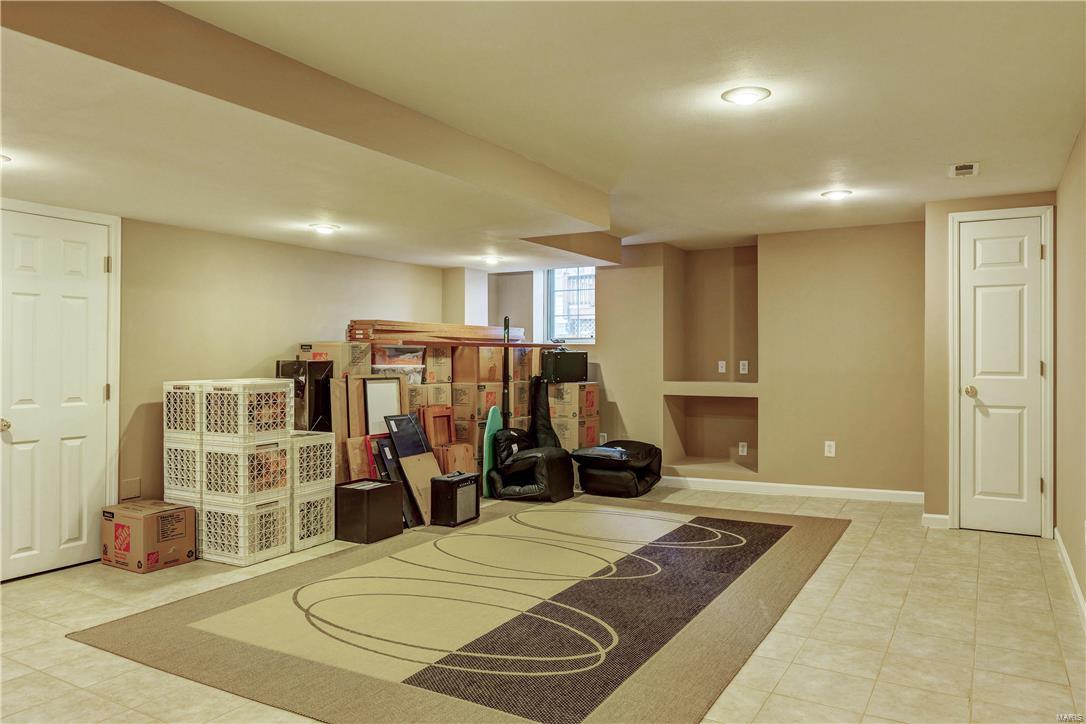373 Edgar Road Webster Groves, MO 63119 - Photo 34 of 42 Gallery Image 34