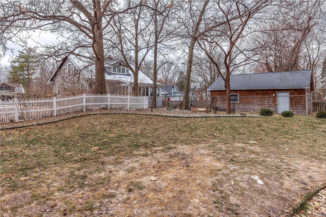 373 Edgar Road Webster Groves, MO 63119 - Photo 37 of 42 Gallery Image 37