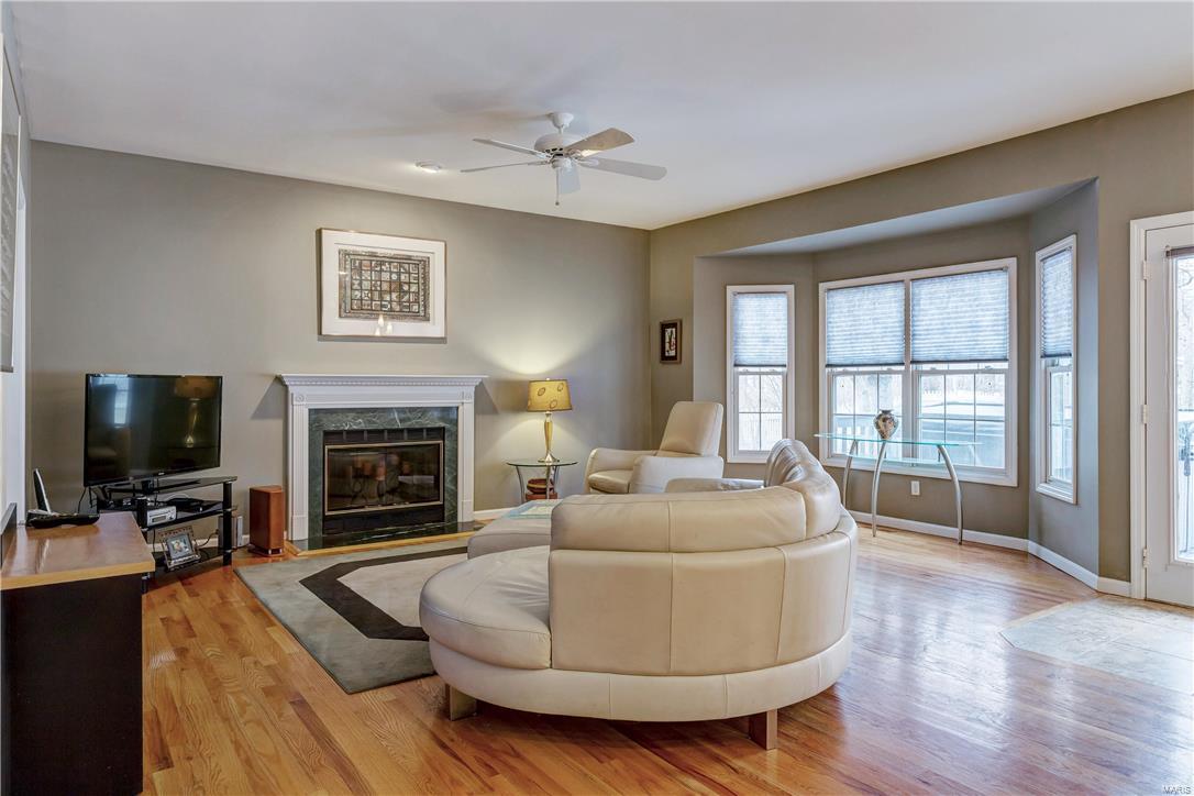 373 Edgar Road Webster Groves, MO 63119 - Photo 6 of 42 Gallery Image 6