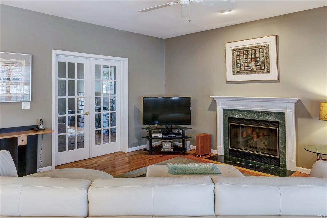 373 Edgar Road Webster Groves, MO 63119 - Photo 7 of 42 Gallery Image 7