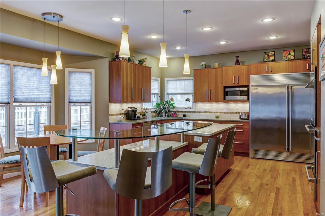 373 Edgar Road Webster Groves, MO 63119 - Photo 10 of 42 Gallery Image 10