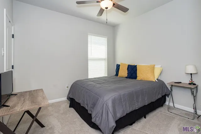 $2,350 | 39500 Ridgeland Drive, Gonzales, LA 70737