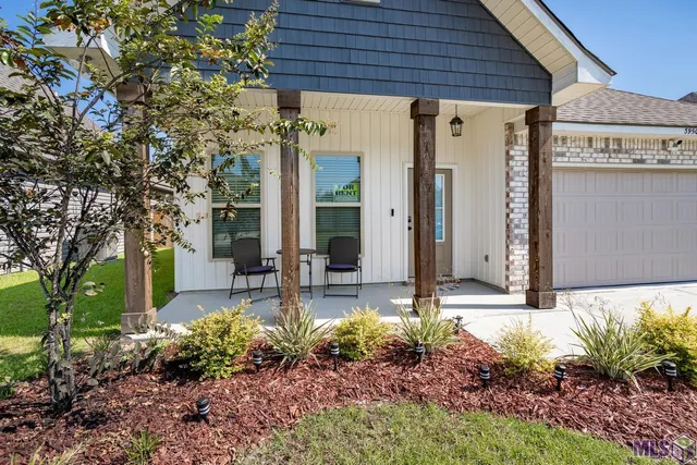 $2,350 | 39500 Ridgeland Drive, Gonzales, LA 70737
