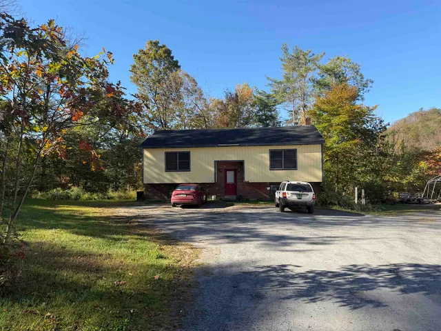 $329,000 | 37 Dee Haven, Sharon, VT 05065