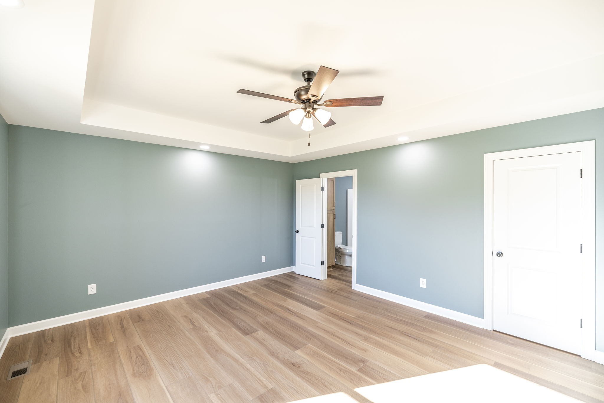 609 Denning Ford Road Portland, TN 37148 - Photo 14 of 23 a view of a room with a ceiling fan