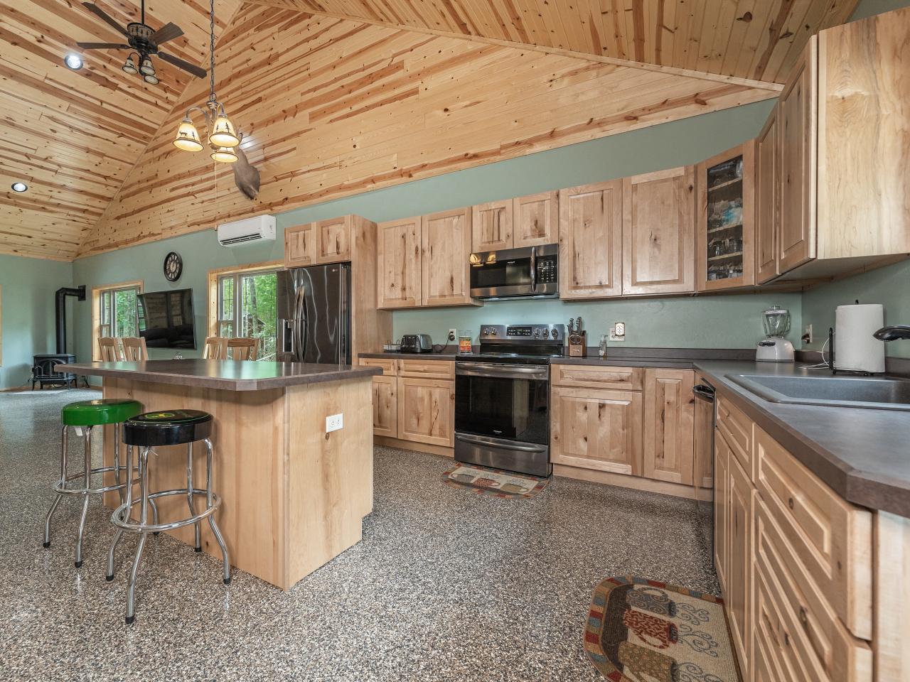 1223 Tyson Road Eagle River, WI 54521 - Photo 4 of 24 Gallery Image 4