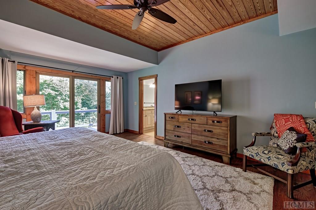 85 Eagle Ridge Drive Highlands, NC 28741 - Photo 17 of 30 Gallery Image 17