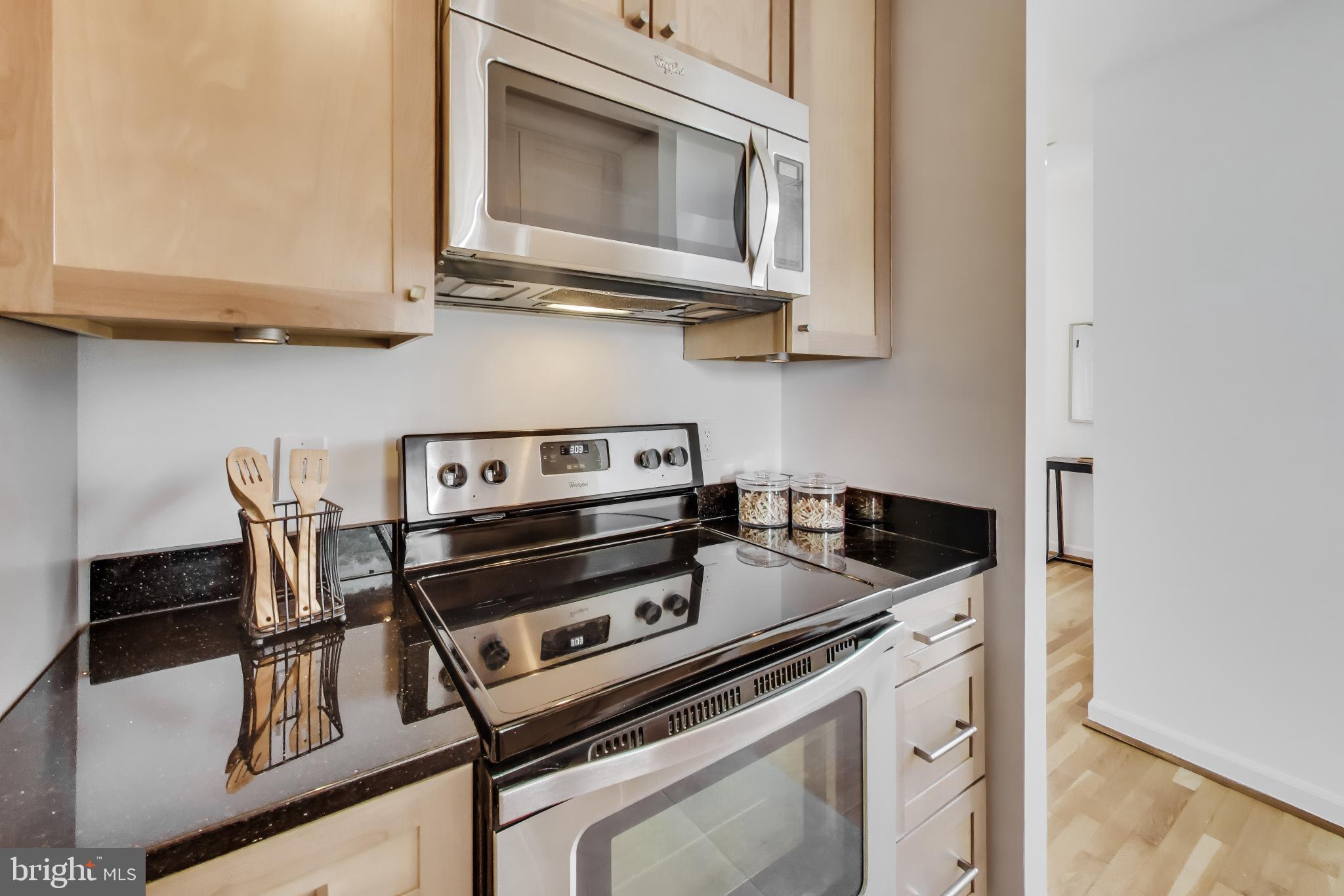 1830 17th Street Northwest, Unit 501 Washington, DC 20009 - Photo 8 of 22 Stainless steel appliances