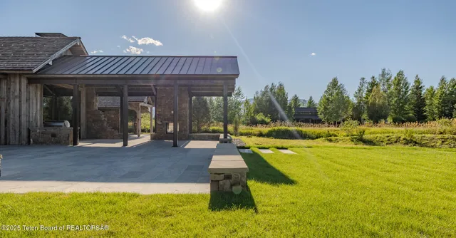 $31,750,000 | 2165 Blue Crane Drive, Jackson, WY 83001