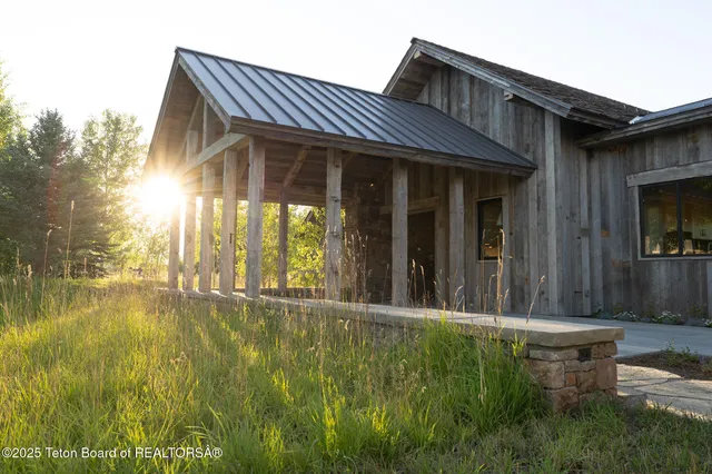 $31,750,000 | 2165 Blue Crane Drive, Jackson, WY 83001