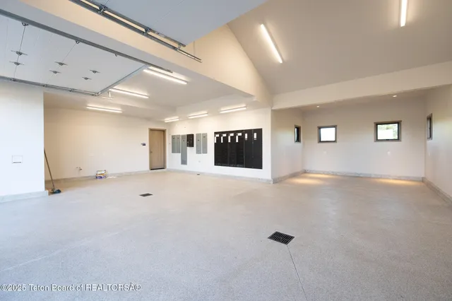 $31,750,000 | 2165 Blue Crane Drive, Jackson, WY 83001