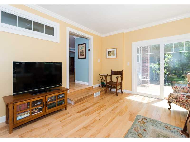 23 Adams Road Kittery, ME 03904 - Photo 11 of 25 Den/Family/Great Room.