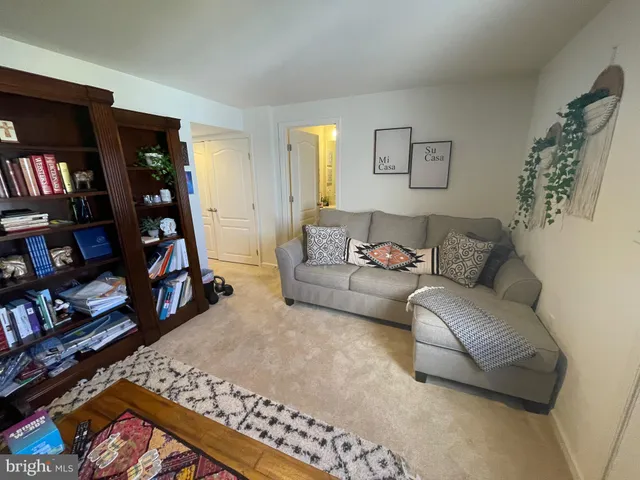 $2,199 | 100 Cecily Way, Ranson, WV 25438